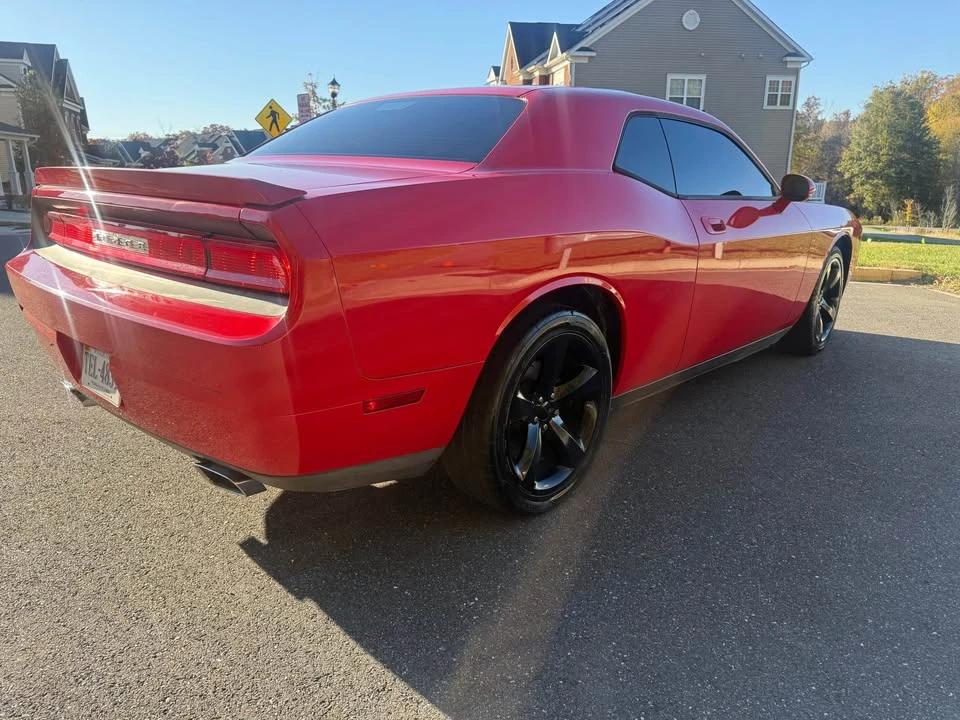 2010 Dodge Challenger 3rd Gen - Image 3 of 10