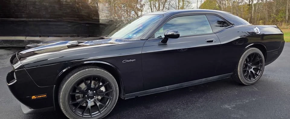 2010 Dodge Challenger 3rd Gen - Image 2 of 16