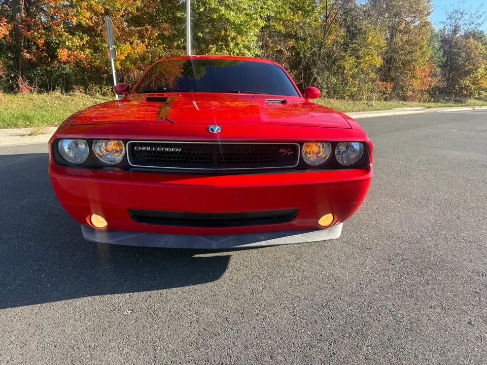 2010 Dodge Challenger 3rd Gen - Image 4 of 10