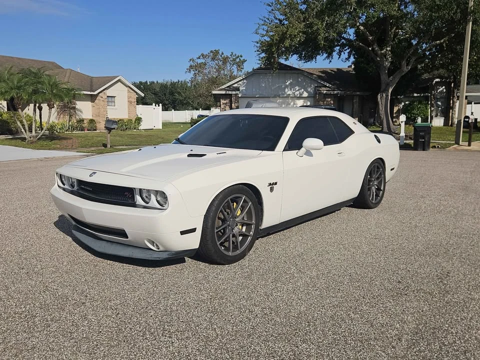 2010 Dodge Challenger 3rd Gen - Image 6 of 16