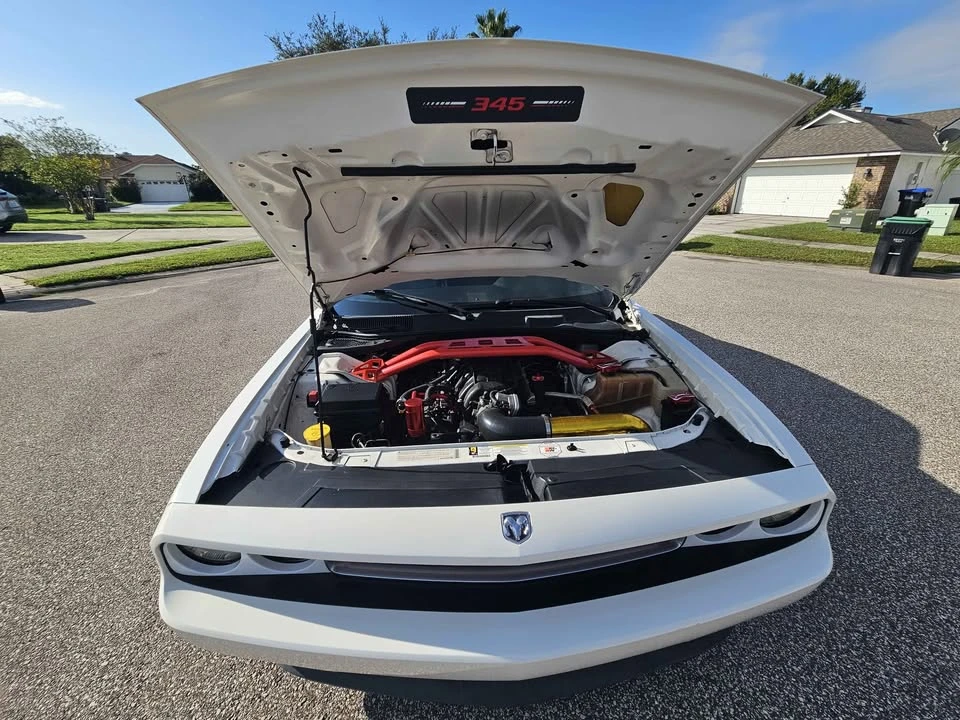 2010 Dodge Challenger 3rd Gen - Image 16 of 16