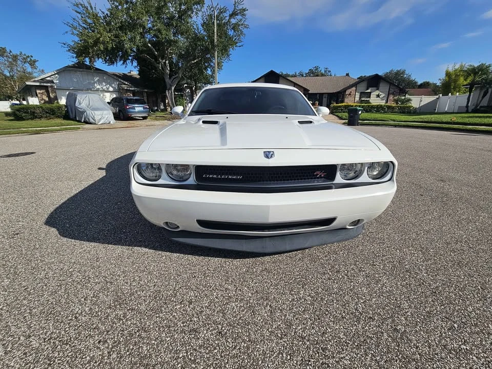 2010 Dodge Challenger 3rd Gen - Image 14 of 16