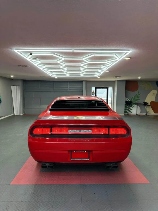 2010 Dodge Challenger 3rd Gen - Image 4 of 13