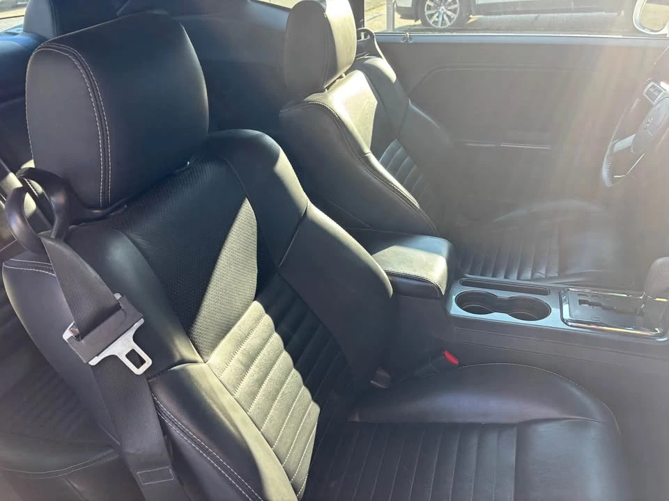 2010 Dodge Challenger 3rd Gen - Image 9 of 20