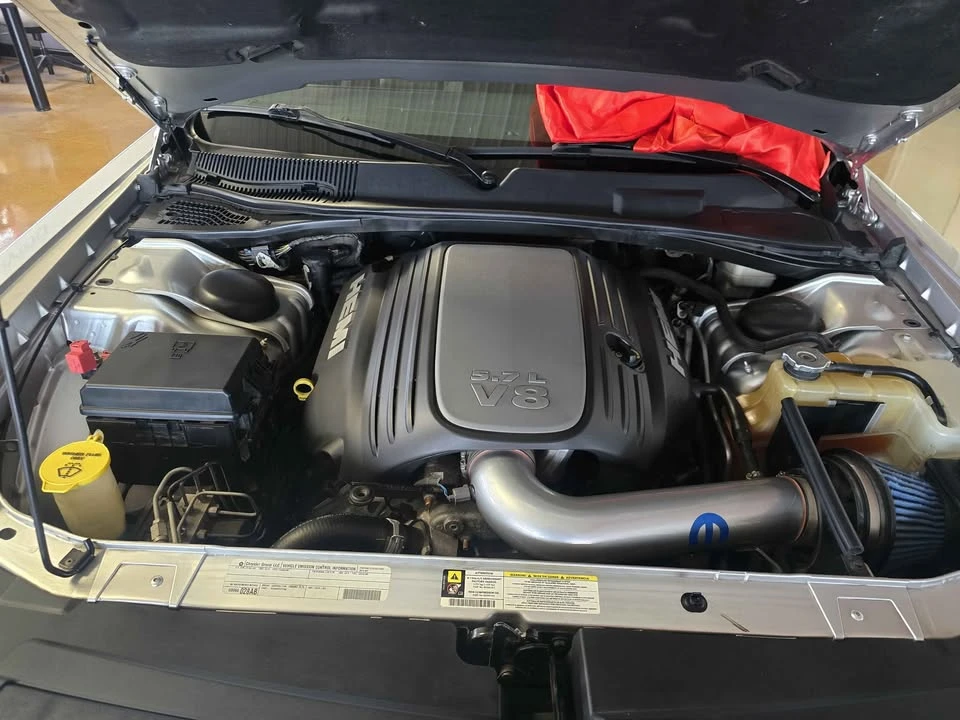 2010 Dodge Challenger 3rd Gen - Image 14 of 16