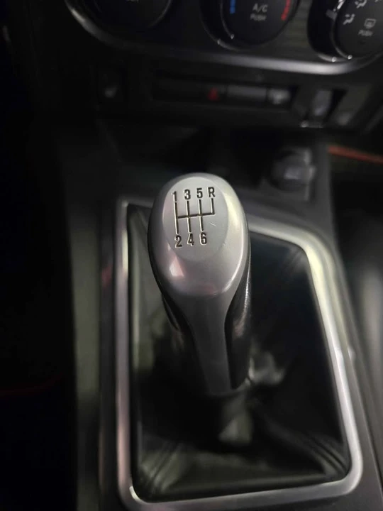 2010 Dodge Challenger 3rd Gen - Image 11 of 16