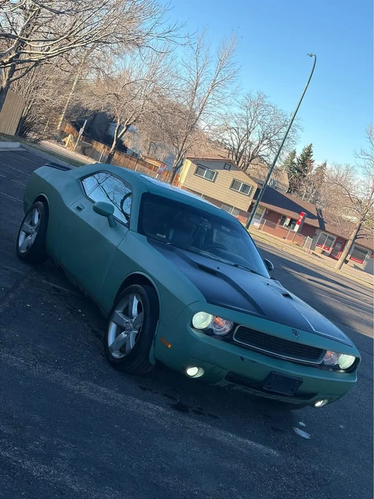 2010 Dodge Challenger 3rd Gen - Image 8 of 9