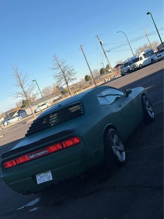 2010 Dodge Challenger 3rd Gen - Image 7 of 9