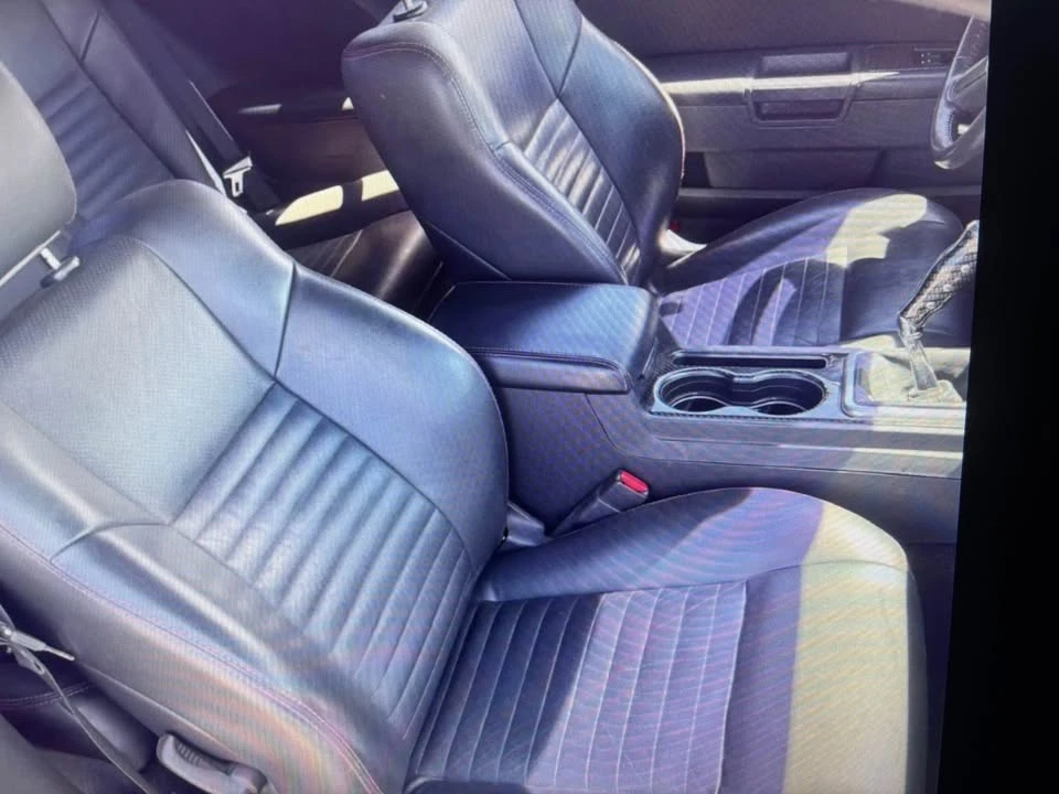 2010 Dodge Challenger 3rd Gen - Image 8 of 9