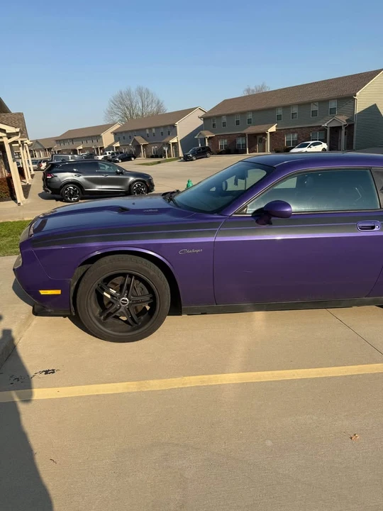 2010 Dodge Challenger 3rd Gen - Image 3 of 6