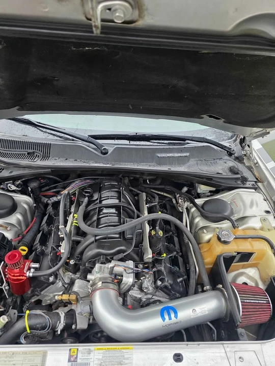 2010 Dodge Challenger 3rd Gen - Image 17 of 19