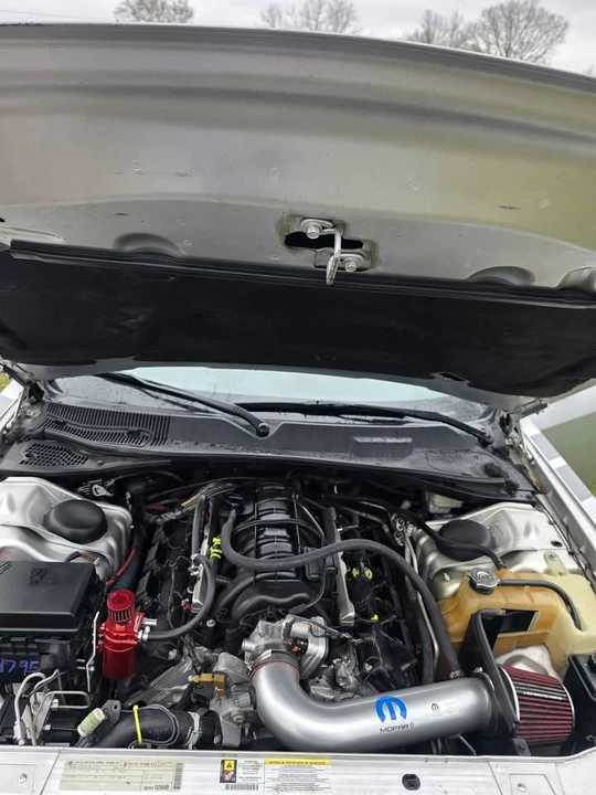 2010 Dodge Challenger 3rd Gen - Image 16 of 19