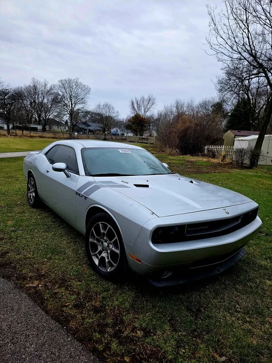 2010 Dodge Challenger 3rd Gen - Image 5 of 19