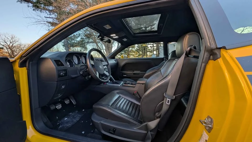 2010 Dodge Challenger 3rd Gen - Image 15 of 15
