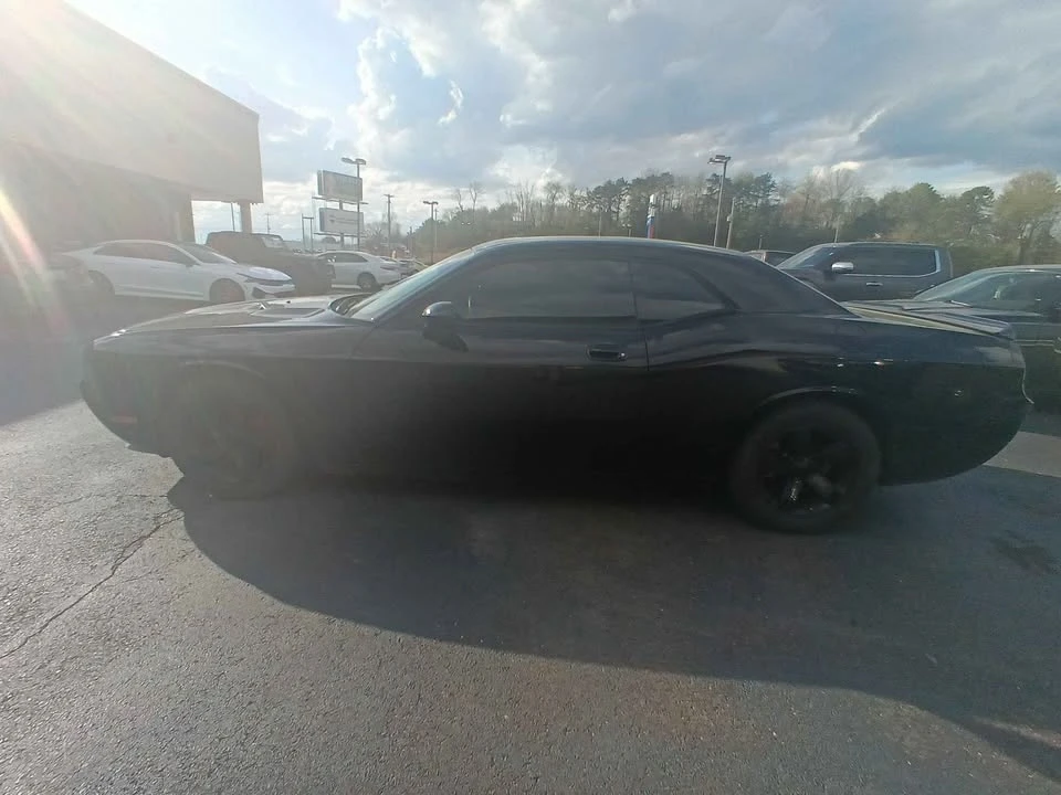 2010 Dodge Challenger 3rd Gen - Image 4 of 9
