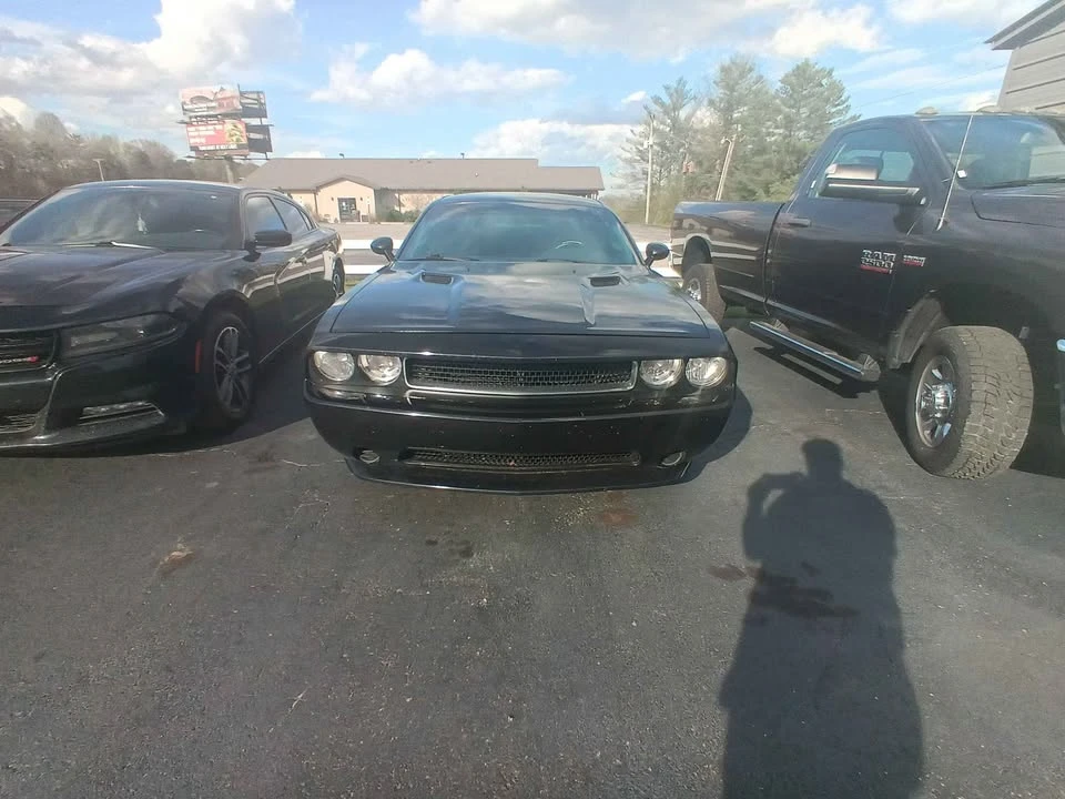 2010 Dodge Challenger 3rd Gen - Image 9 of 9