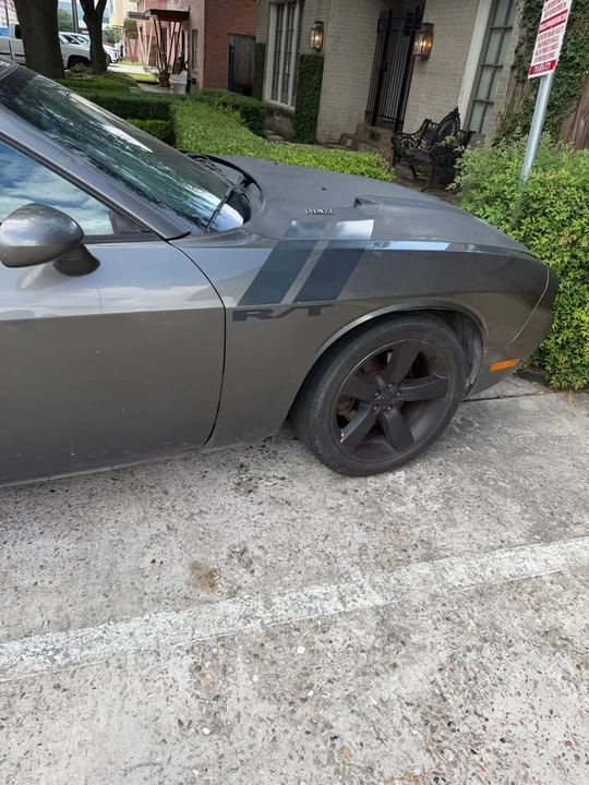 2010 Dodge Challenger 3rd Gen - Image 3 of 6