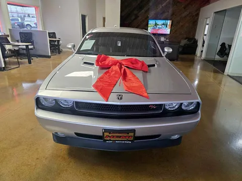 2010 Dodge Challenger R/T Coupe 2D