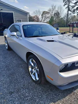 2010 Dodge Challenger R/T Coupe 2D