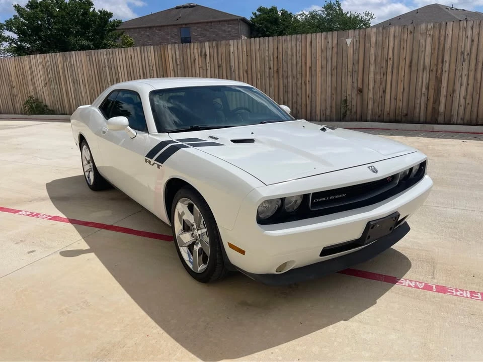 2010 Dodge Challenger 3rd Gen - Image 3 of 14