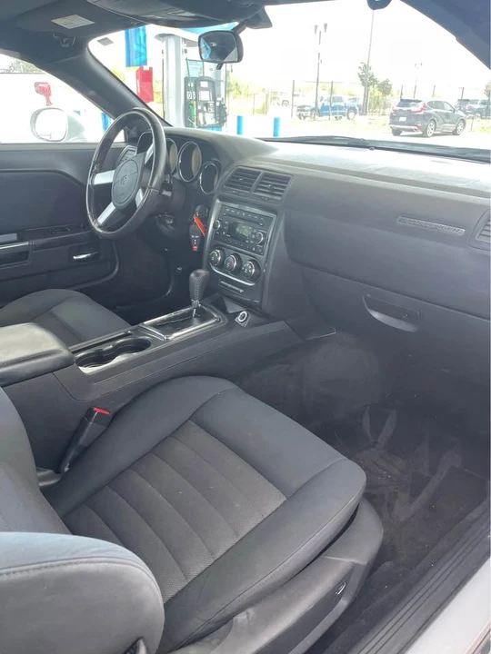 2010 Dodge Challenger 3rd Gen - Image 10 of 14