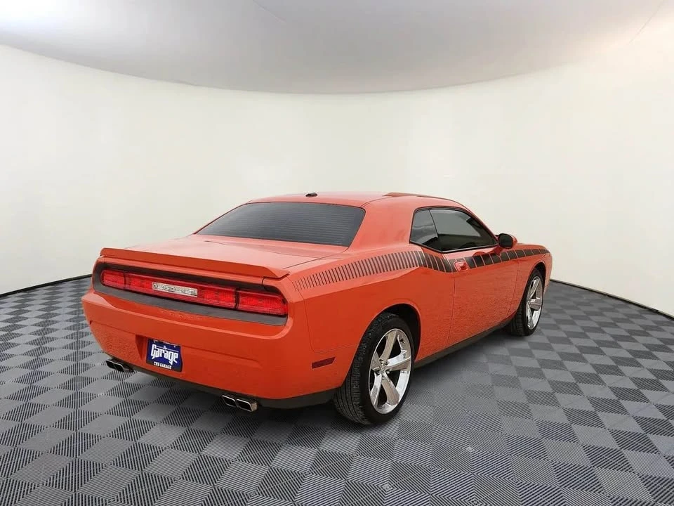 2010 Dodge Challenger 3rd Gen - Image 4 of 18