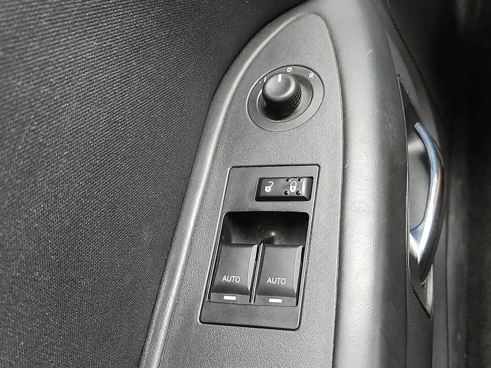 2010 Dodge Challenger 3rd Gen - Image 15 of 18