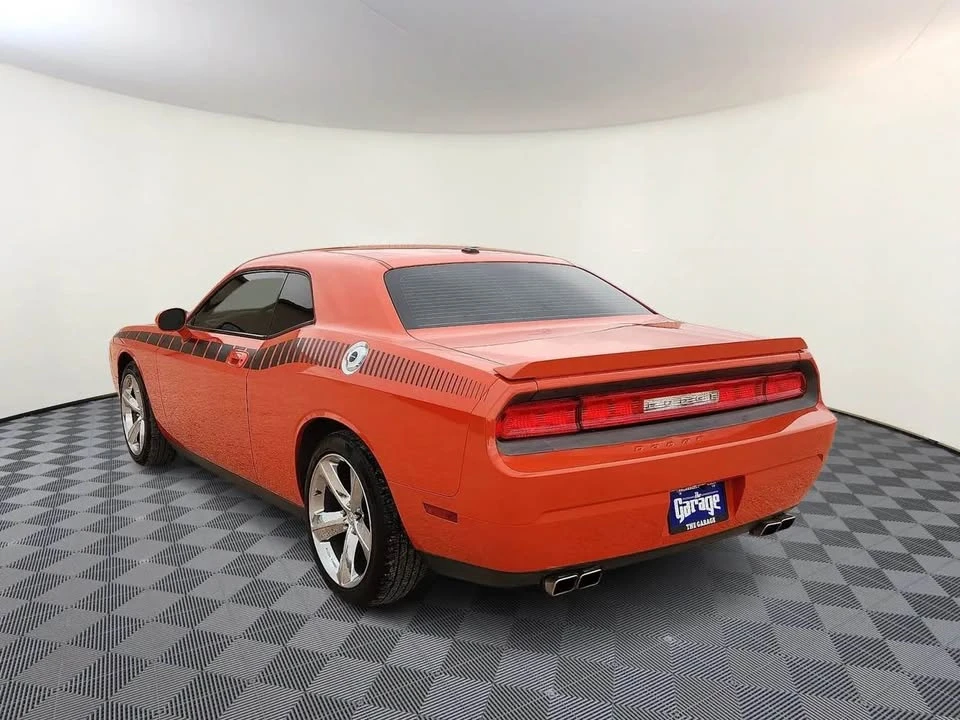 2010 Dodge Challenger 3rd Gen - Image 3 of 18