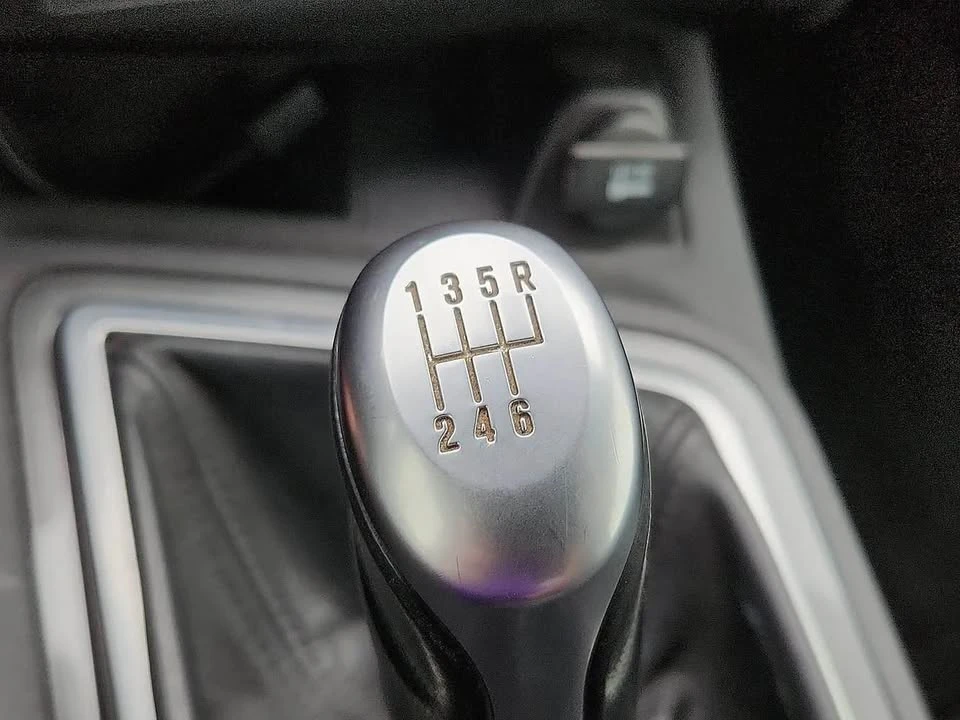 2010 Dodge Challenger 3rd Gen - Image 14 of 18