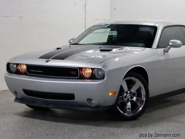 2010 Dodge Challenger 3rd Gen - Image 2 of 30