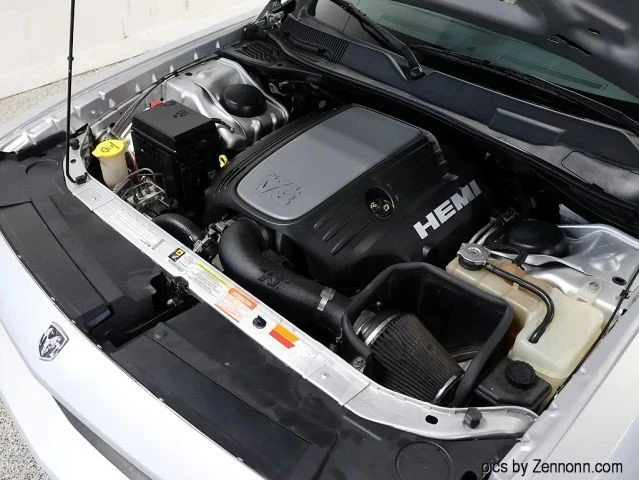 2010 Dodge Challenger 3rd Gen - Image 29 of 30