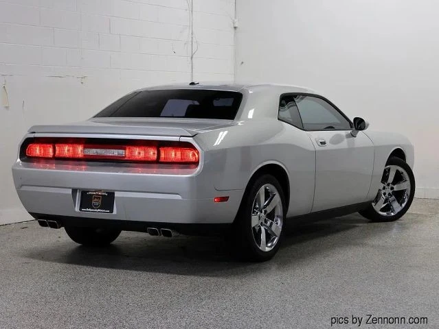 2010 Dodge Challenger 3rd Gen - Image 10 of 30