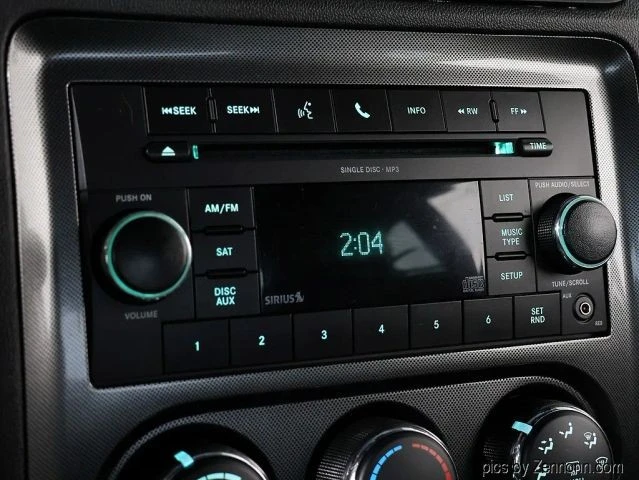 2010 Dodge Challenger 3rd Gen - Image 16 of 21
