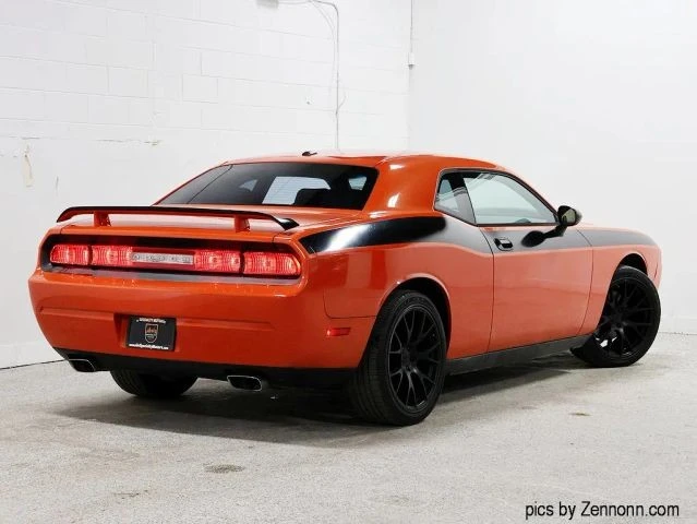 2010 Dodge Challenger 3rd Gen - Image 10 of 21