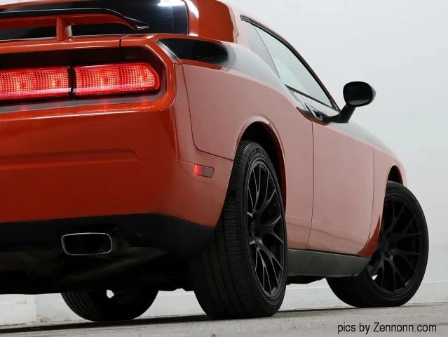 2010 Dodge Challenger 3rd Gen - Image 8 of 21