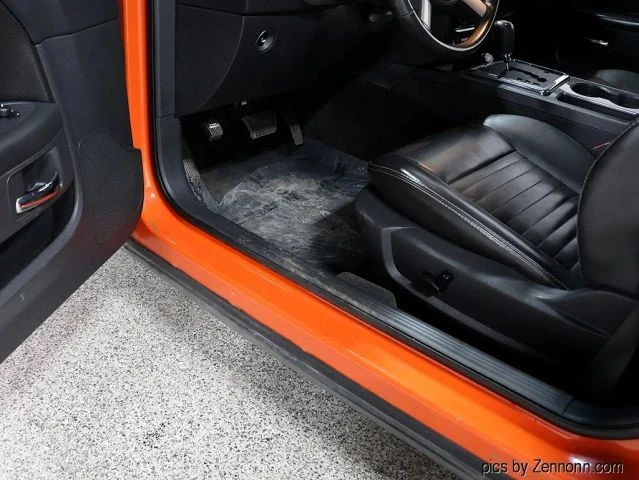 2010 Dodge Challenger 3rd Gen - Image 20 of 21