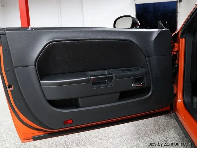 2010 Dodge Challenger 3rd Gen - Image 19 of 21