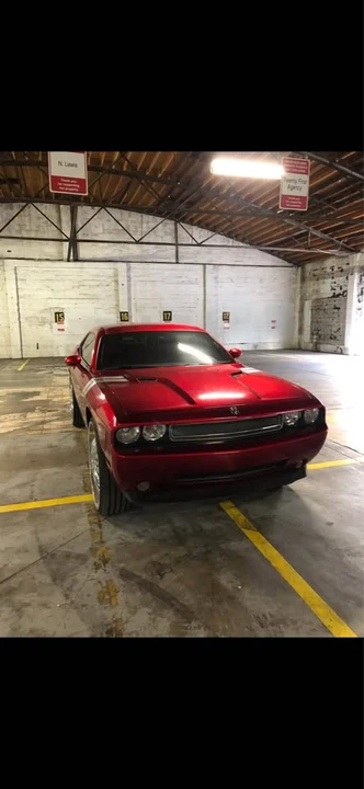 2010 Dodge Challenger 3rd Gen - Image 3 of 6
