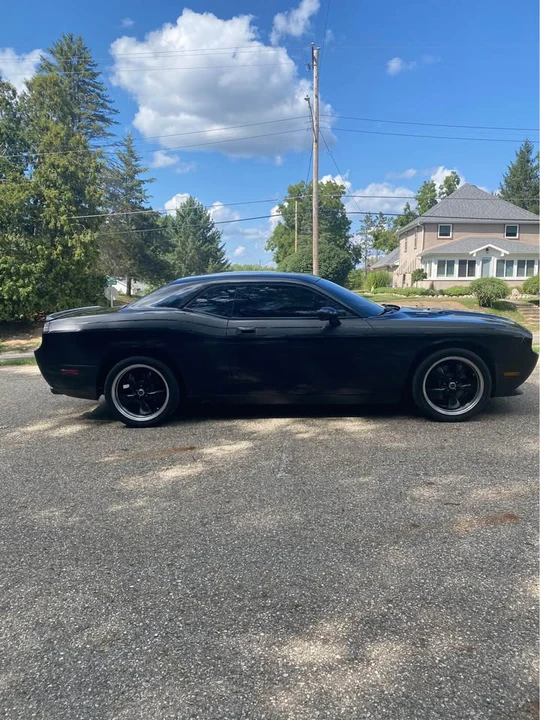 2010 Dodge Challenger 3rd Gen - Image 4 of 19
