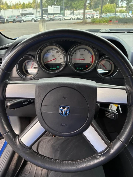 2010 Dodge Challenger 3rd Gen - Image 7 of 11