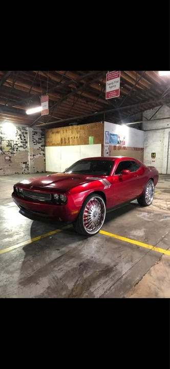 2010 Dodge Challenger 3rd Gen - Image 2 of 6