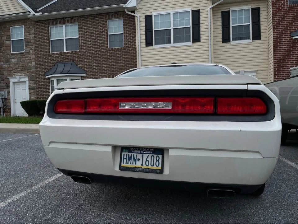 2010 Dodge Challenger 3rd Gen - Image 5 of 12