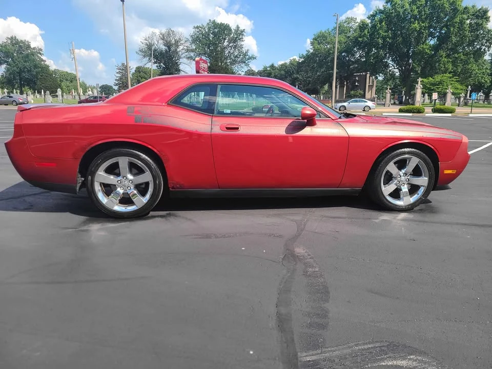 2010 Dodge Challenger 3rd Gen - Image 3 of 10