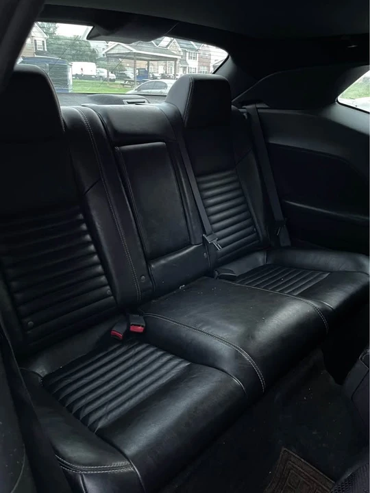 2010 Dodge Challenger 3rd Gen - Image 8 of 12