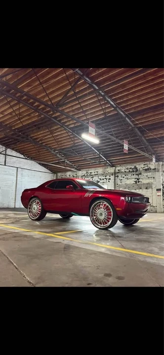 2010 Dodge Challenger 3rd Gen - Image 4 of 6