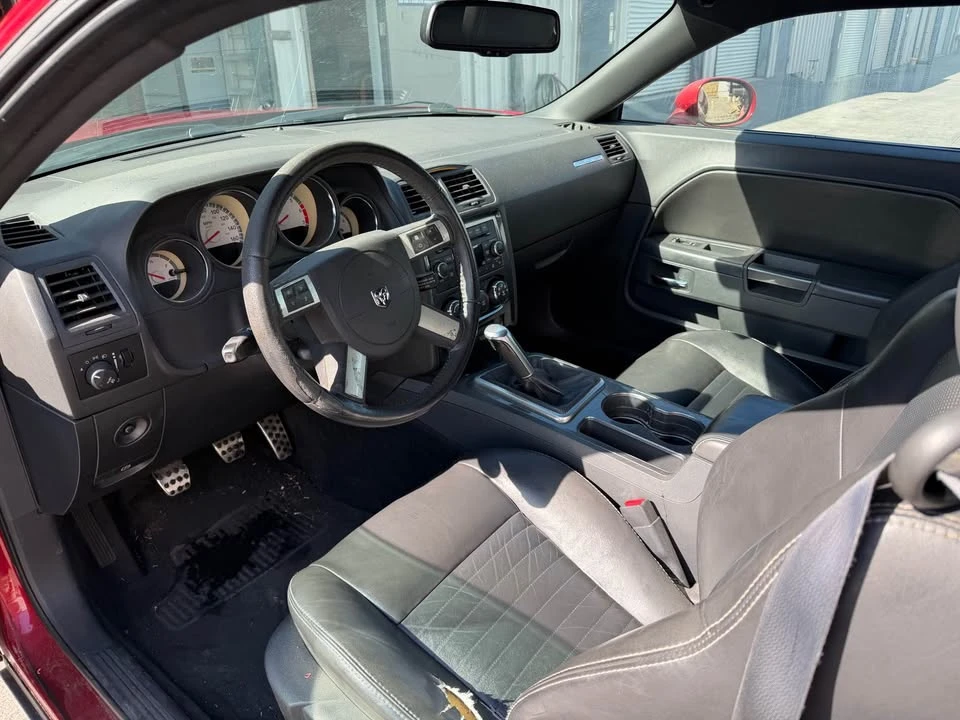 2010 Dodge Challenger 3rd Gen - Image 7 of 8
