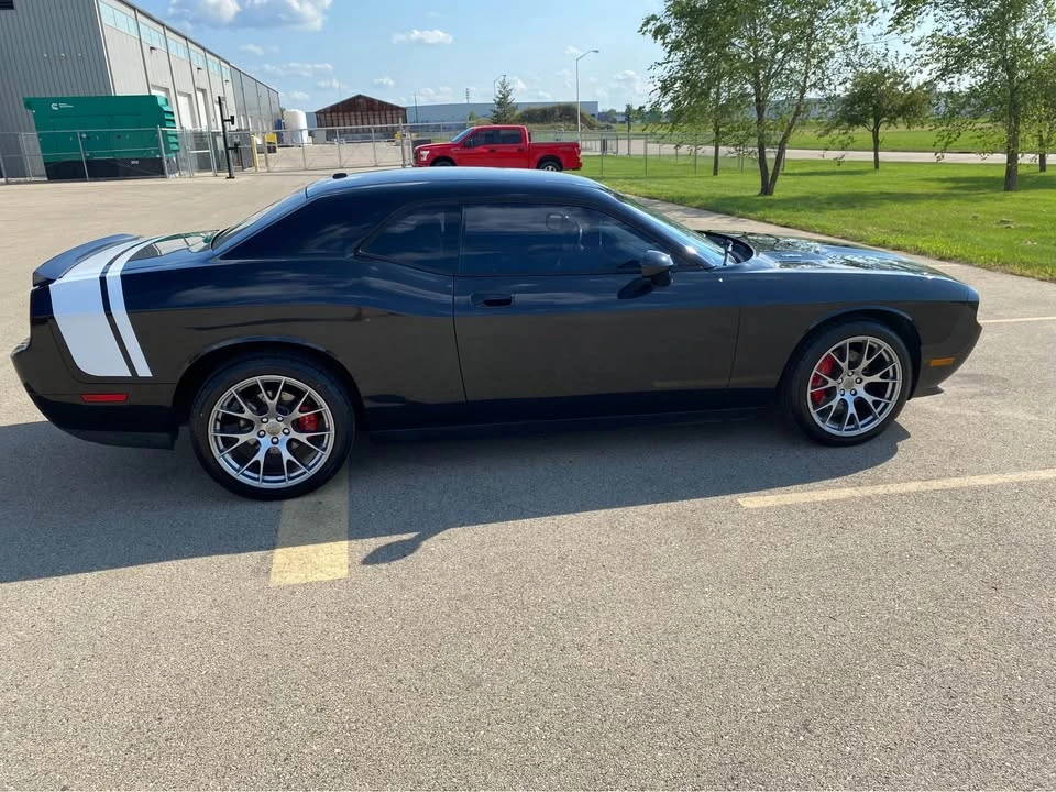 2010 Dodge Challenger 3rd Gen - Image 9 of 20