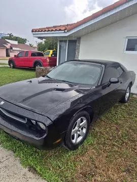 2010 Dodge Challenger R/T Coupe 2D