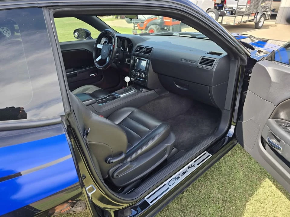 2010 Dodge Challenger 3rd Gen - Image 9 of 12