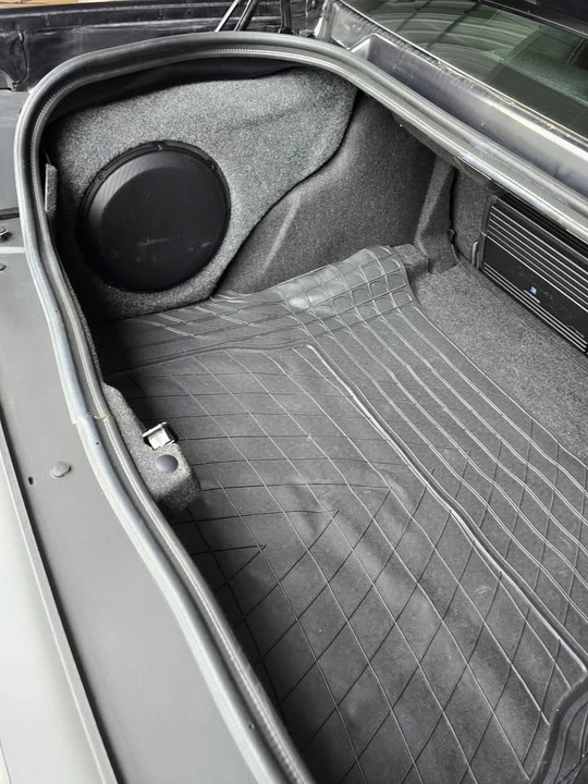 2010 Dodge Challenger 3rd Gen - Image 19 of 20